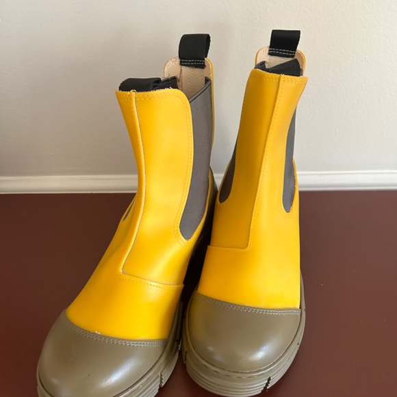 *SOLD* GANNI BOOTS - Picture 9 of 9